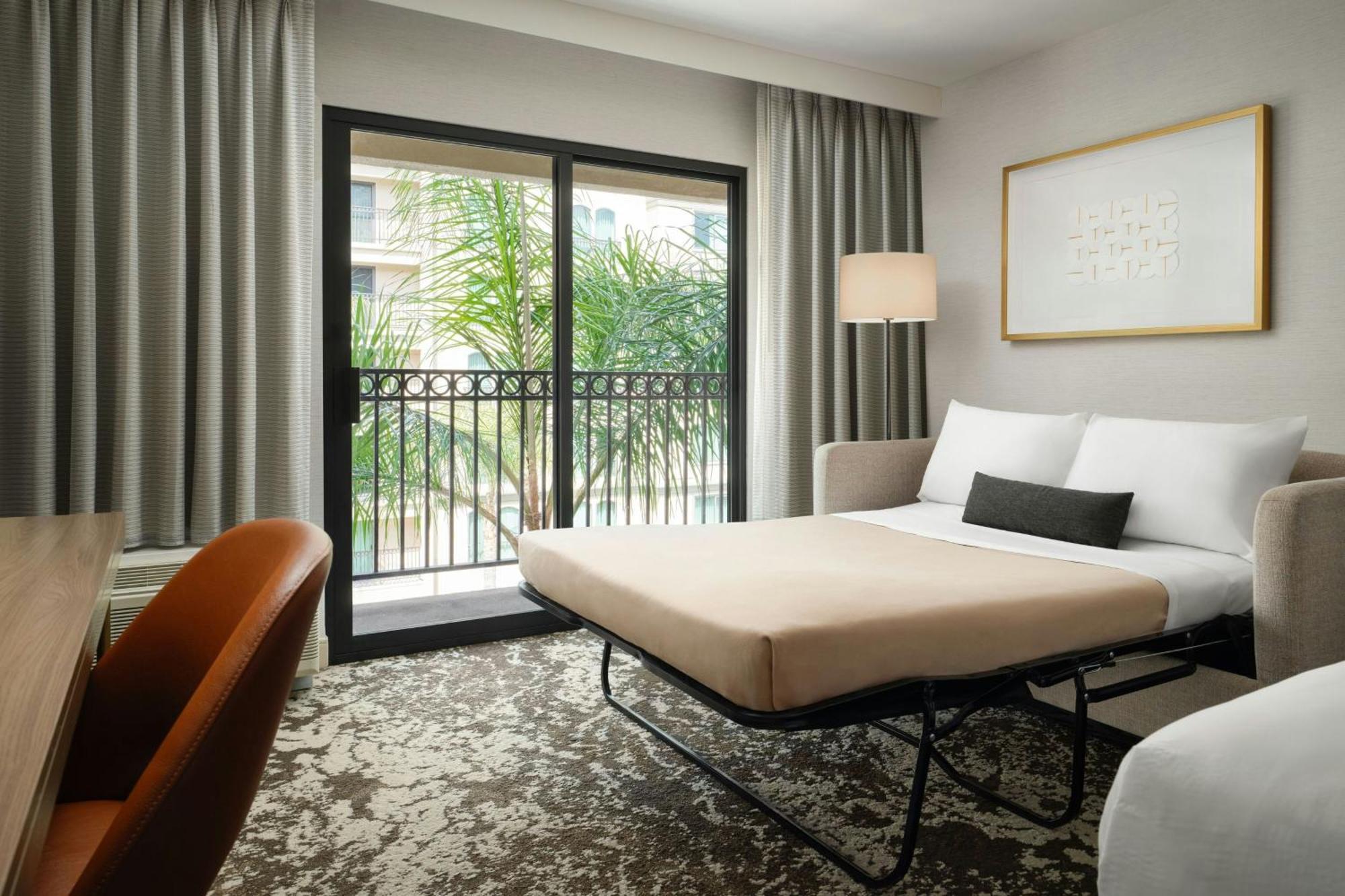 Courtyard By Marriott Los Angeles Pasadena Old Town Екстериор снимка
