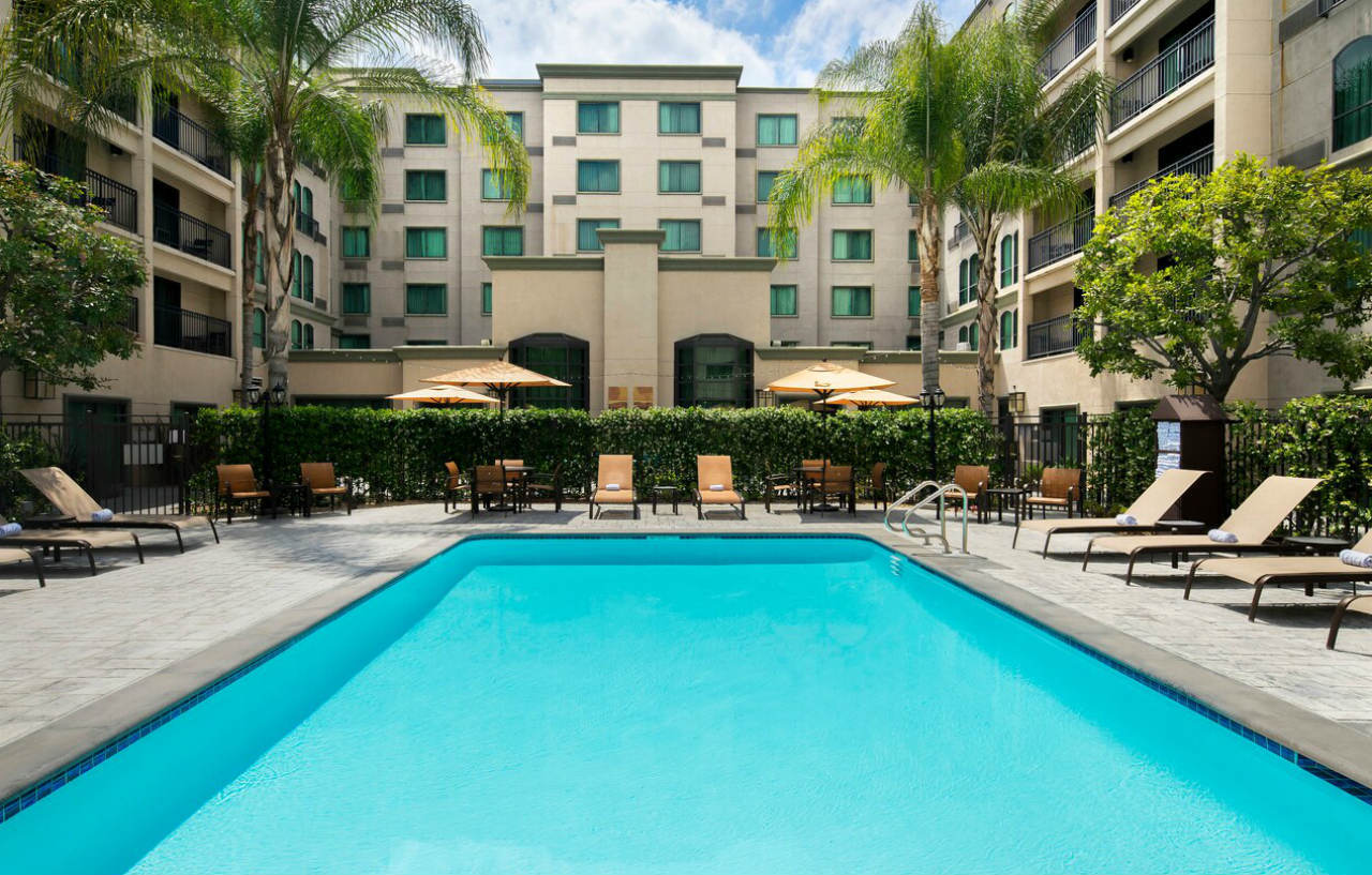 Courtyard By Marriott Los Angeles Pasadena Old Town Екстериор снимка